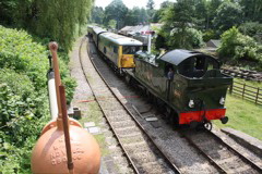 076